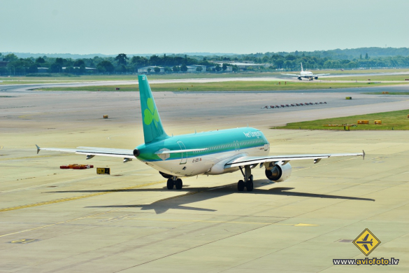 Airbus A320-214